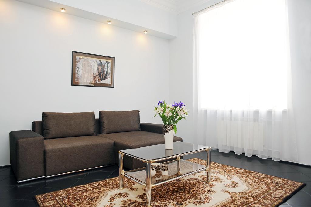 דירות Premium Rent In Kiev Centre - Kiev מראה חיצוני תמונה